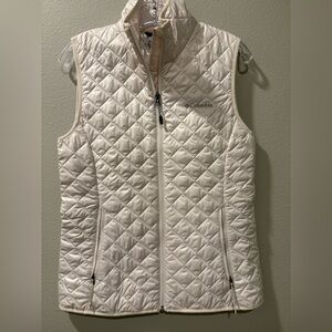 Columbia Women's Off-White Quilted puffer Vest